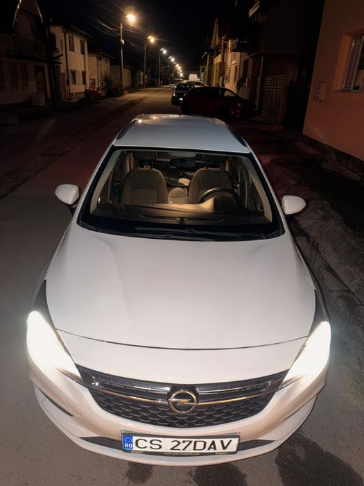 Vând Opel Astra 1.6 diesel 110cp
