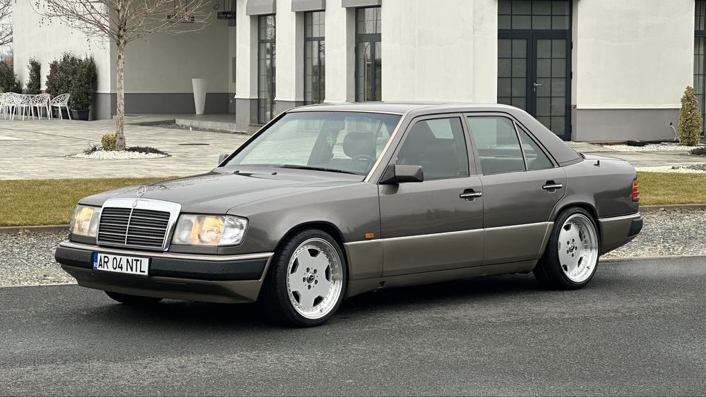 Mercedes benz w124