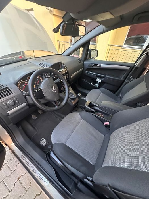 OPEL Zafira 2010 — imagine 4