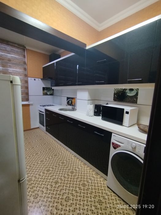 Сдаётся Феруза дока хлеб Oxbribj школа Шикарная 3/2/4 укомплектованная