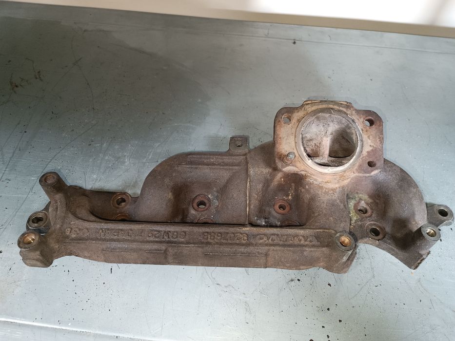 Колектор за Volvo XC70, 2.4T, 2001г.