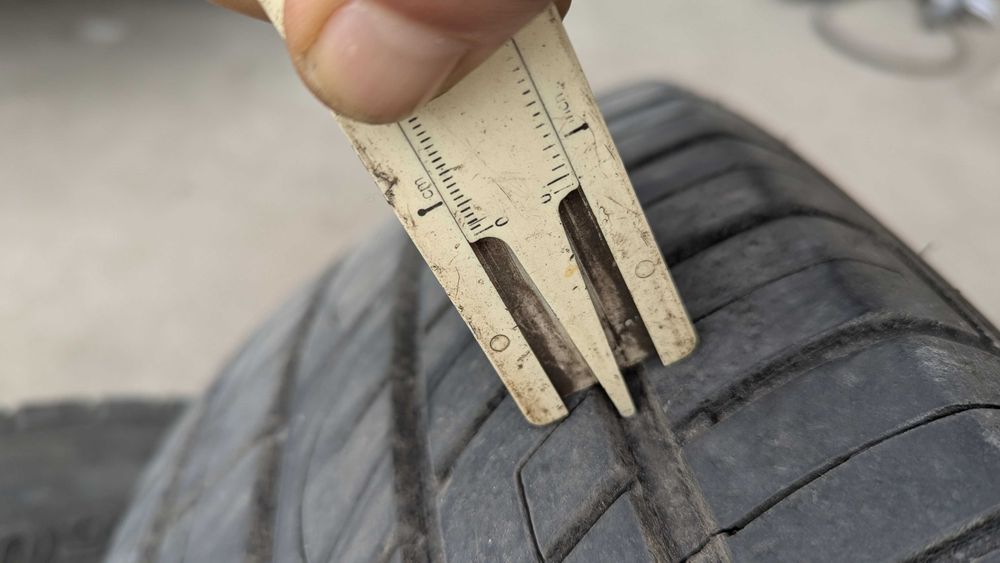 4 гуми 235/65R17 ATHENA SP-303 близо 7мм