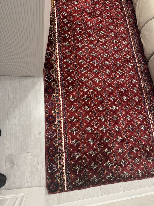 Продам ковер в хорошем состоянии