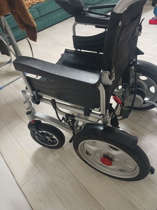 Электроколяска инвалидная