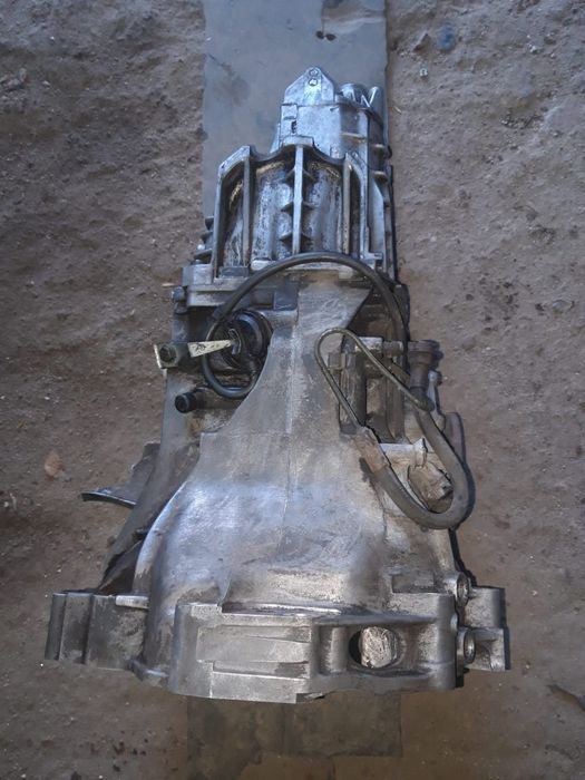 Продам запчасти Audi 100 C3