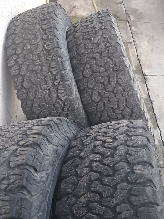 Anvelope de vânzare