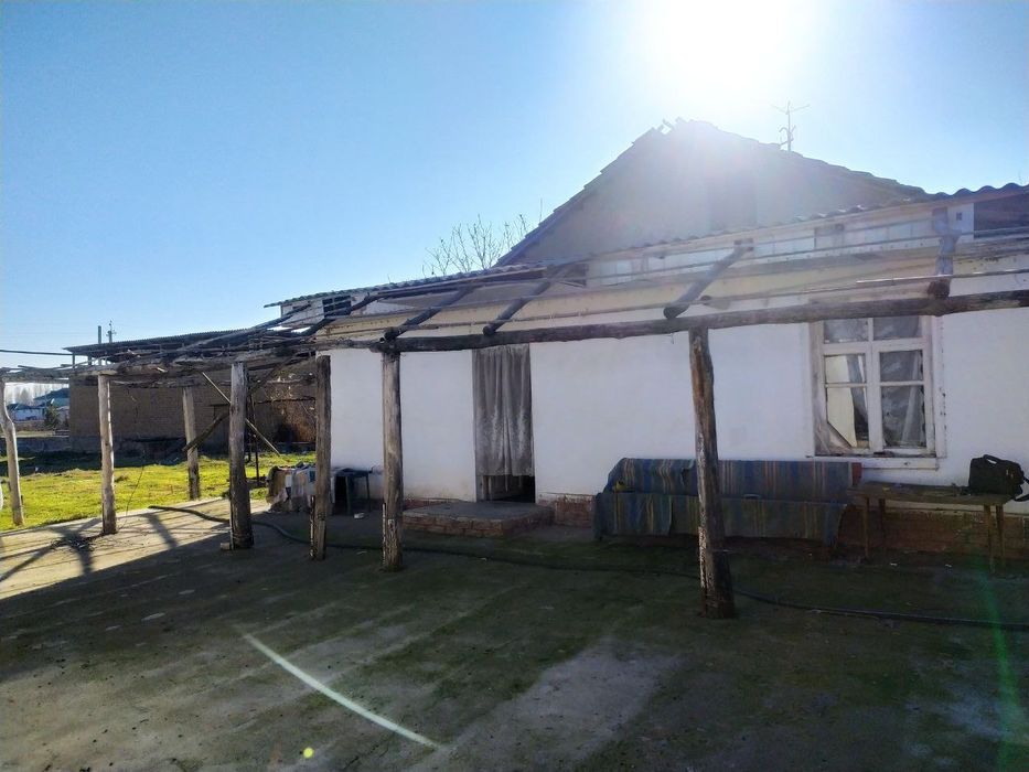 Ховли сотилади. Урта Чирчикда