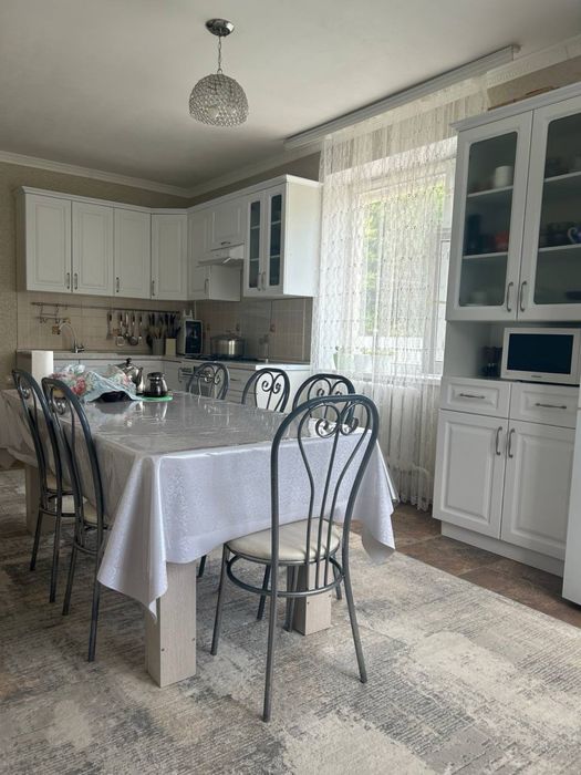 Продам 4-х комнатную квартиру