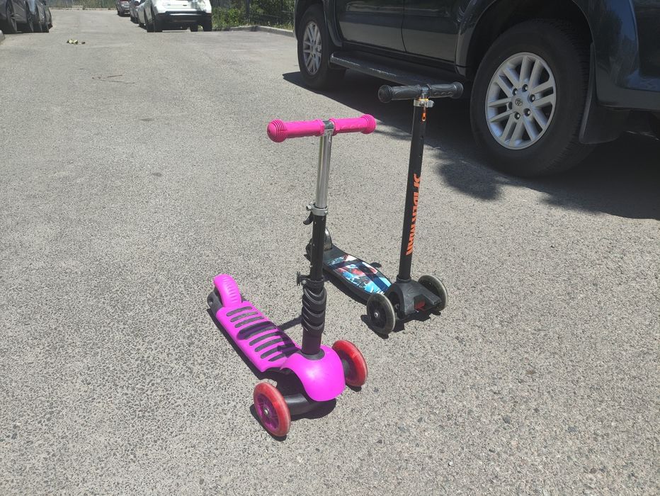 Продам два самока