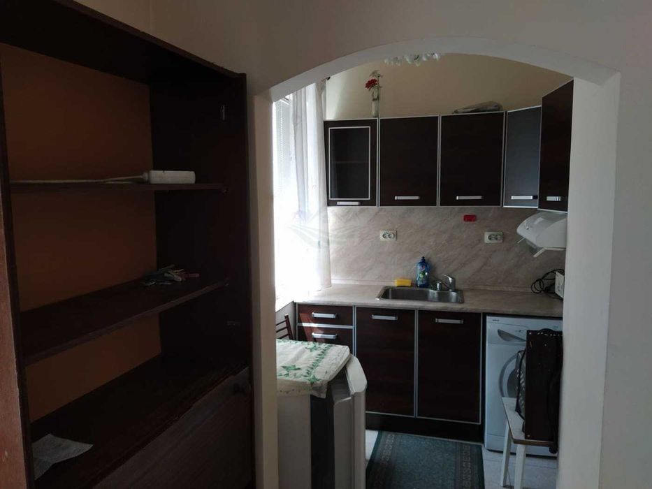 Дава се под наем Едностаен апартамент в Пловдив, Кършияка - 45 кв.м за 219.3 € - Снимка #1