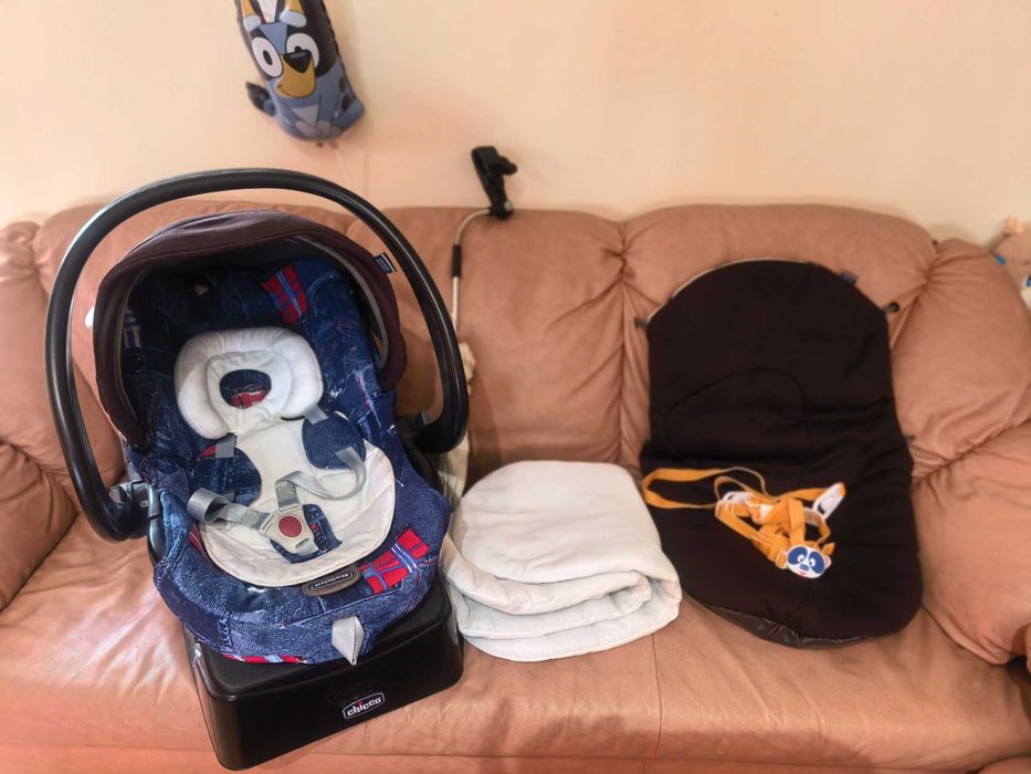 Столче за кола. Chicco