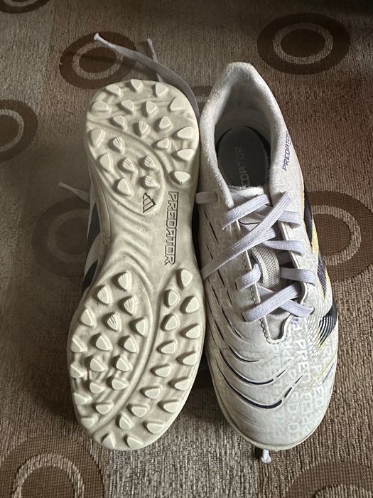 Бутсы футбольные