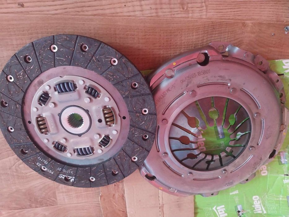 Vând placa de presiune și disc audi a4 b7 
700 lei preț negociabil