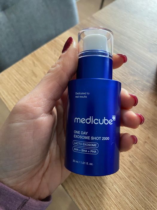 Medicube exosome shot 2000
