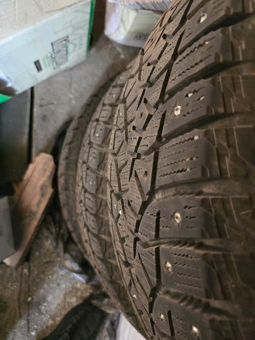 Продам зимние шины
