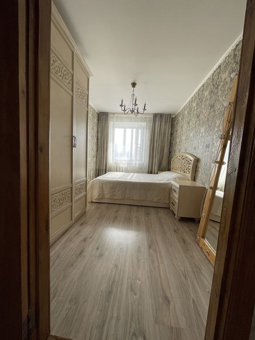 Срочно продам спальный гарнитур!