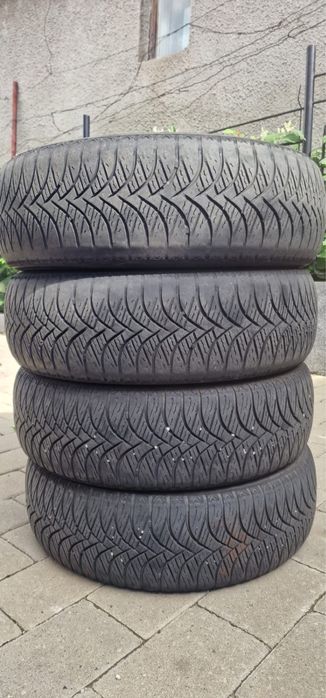 Vand 4 cauciucuri uzate 175/65/15