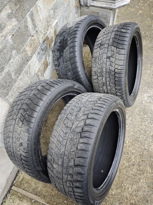 Зимни гуми 245/40/18