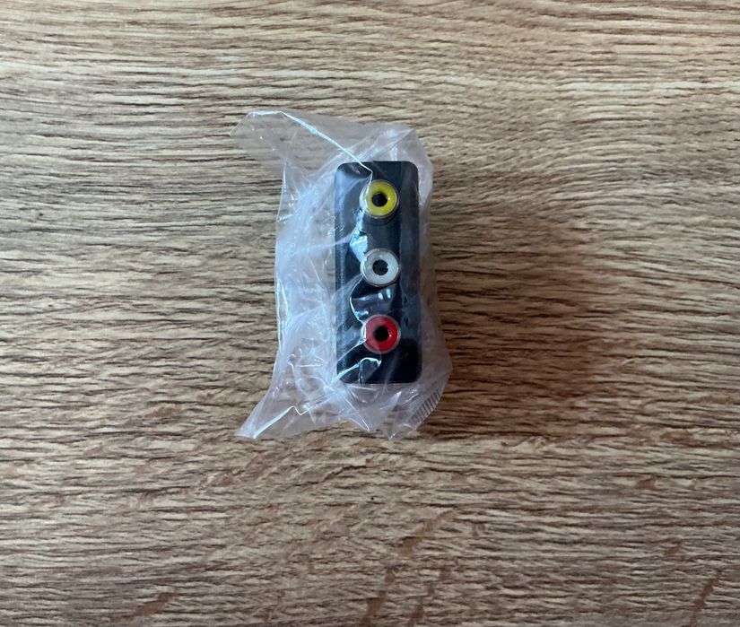 Адаптер SCART- 3RCA. Нов.