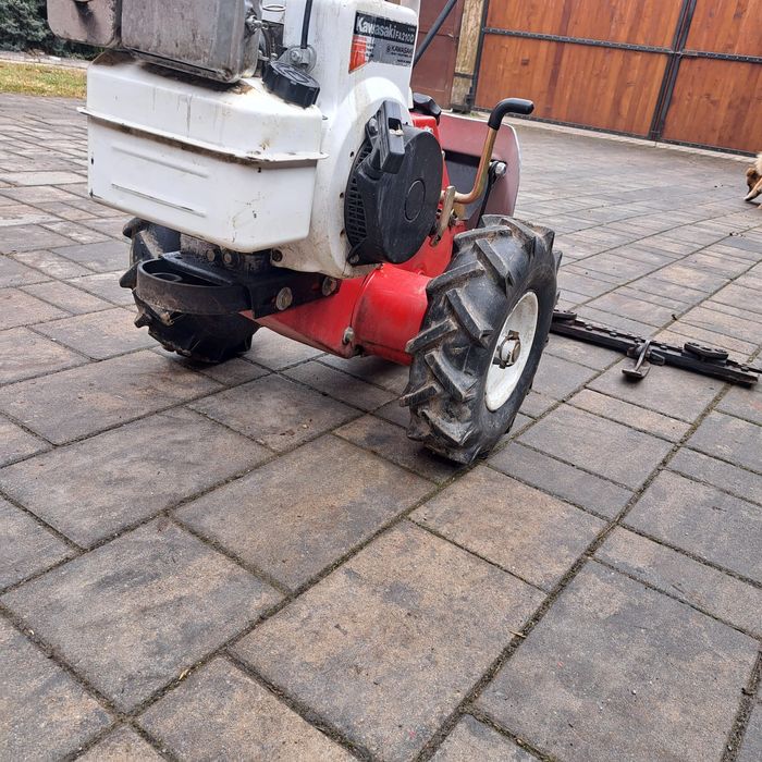 Motocositoare Bucher elvetian motor Kawasaki