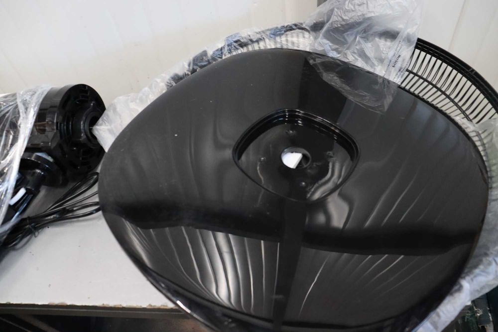 Вентилатор Amazon Basics с дефект