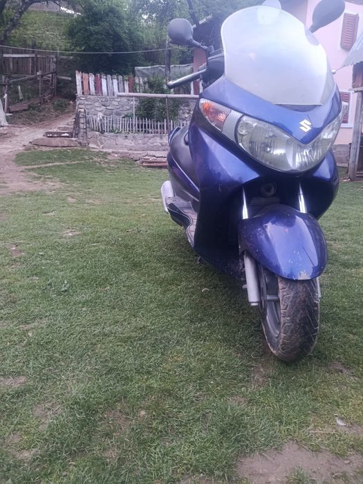 Vând Suzuki 200 URGMAN