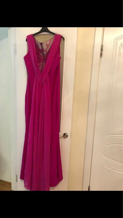 Продам шикарные вечерние платья