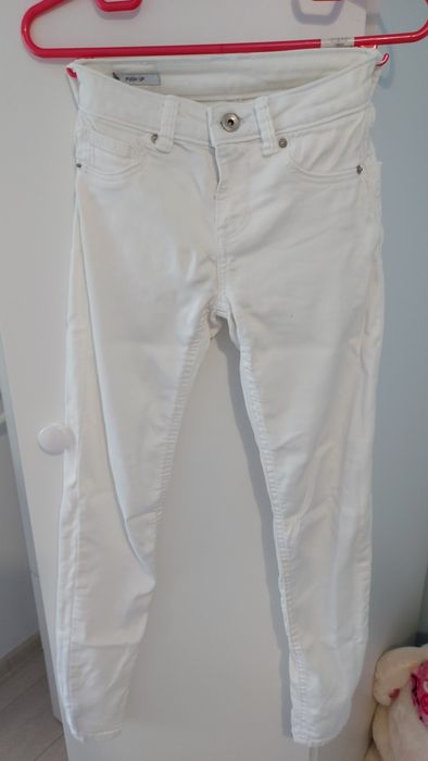 Vand blugi Bershka marimea 32