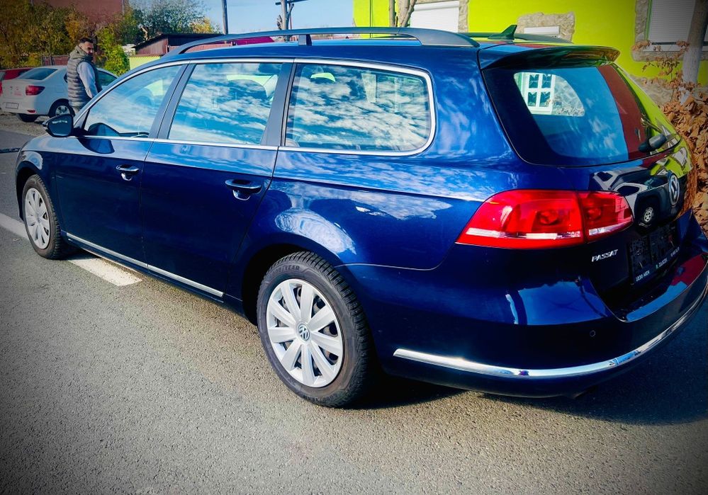 2014 Volkswagen Passat B7 - 1.6 TDI 105Cp - Navi * Camera * Senzori