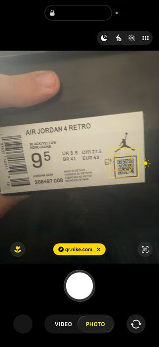 Air Jordan 4 Yellow Thunder