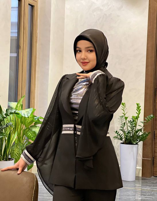 Kastyum Juda chiroyli va nafis