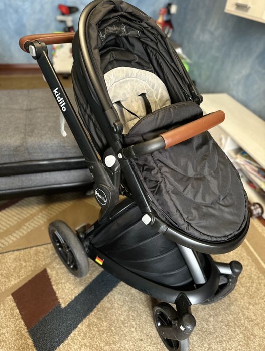 Продам коляску 2в 1 kidilo