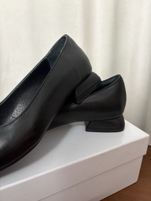 Продам женские туфли