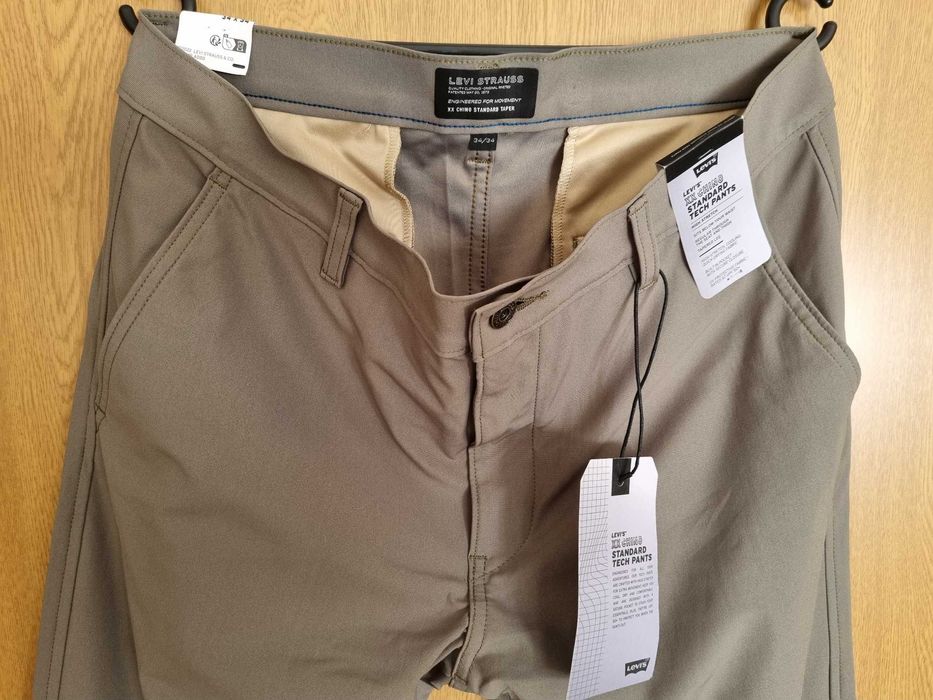 Мъжки панталон Levi's Chino Standard Tech, размер 34х34