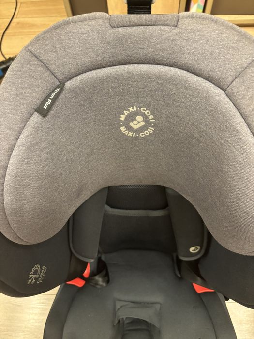 Столче за кола Maxi cosi Titan plus