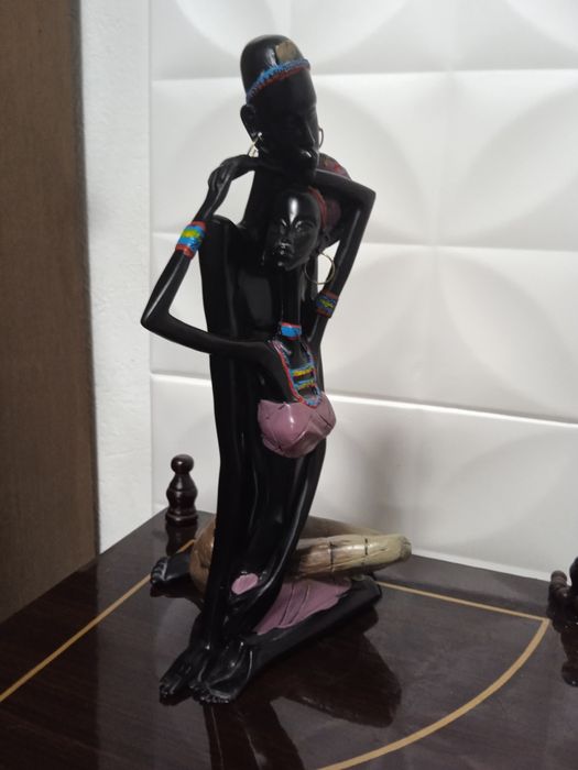 Продам Африканскую Статуэтку