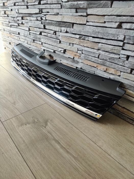 Grila Centrala Fagure VW Golf 7.5 VII Facelift (2017+) GTI Look Crom