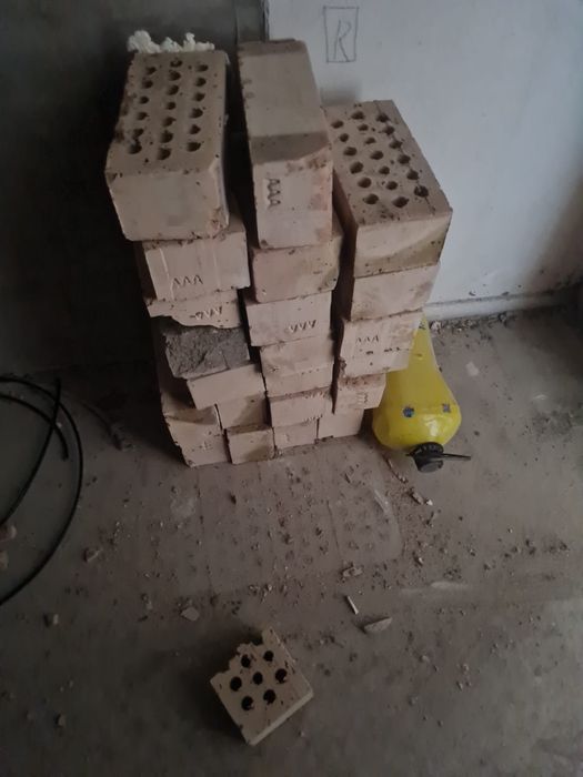 Газоблоки, кирпич