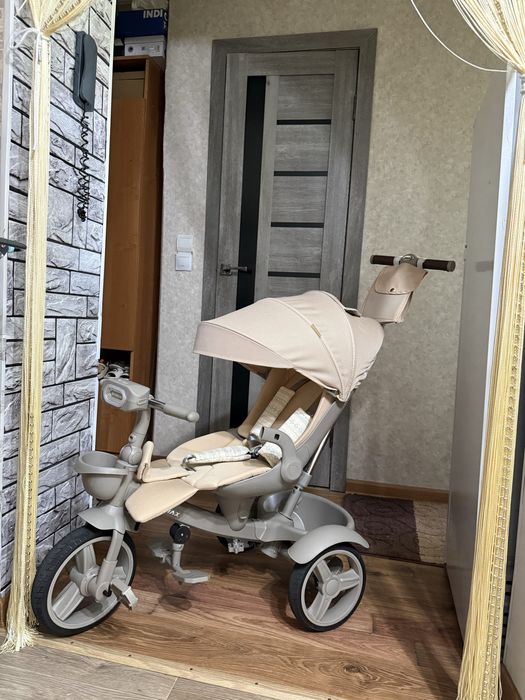 Продаю велоколяску в отличном состояние .  Покупали за 37000
