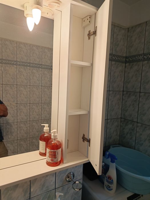 Chiuveta baie cu dalapior și baterie