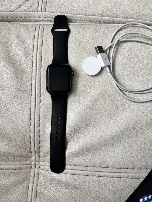 Часы apple watch, серия 5, 44 мм