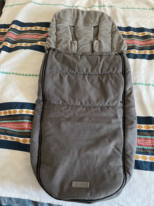 Cybex Eezy S Twist+ 2 + зимен чувал