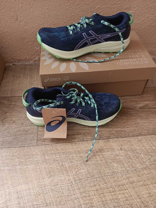 Спортни обувки Asics