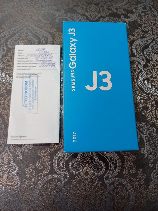 Продам самсунг J330