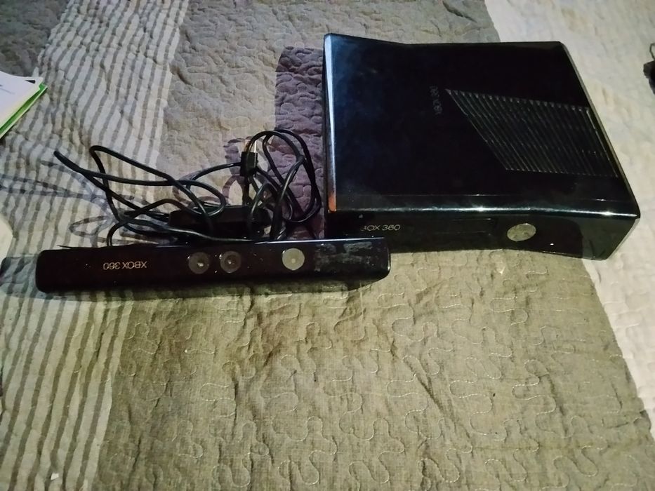 Vând ixbox 360 prefect funcțional