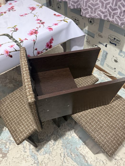 Продам стол со стульями