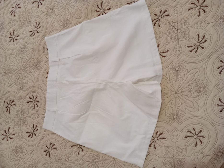 Продам новые шорты