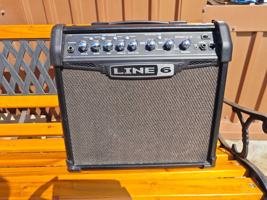 Combo - Chitara electrica Ibanez Gio + Amplificator Line 6 Spider IV