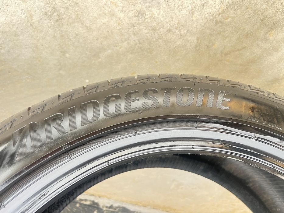 Шины летние  BRIDGESTONE  235/45/18. 94W  в оригинале
