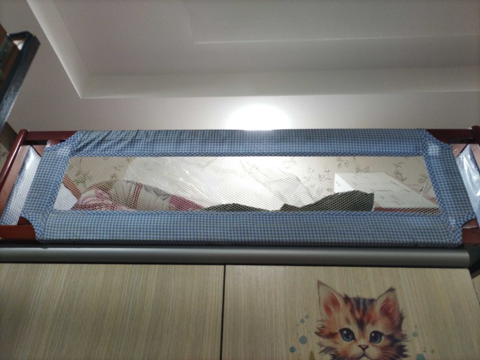 Детская кроватка с люлькой и матрасом